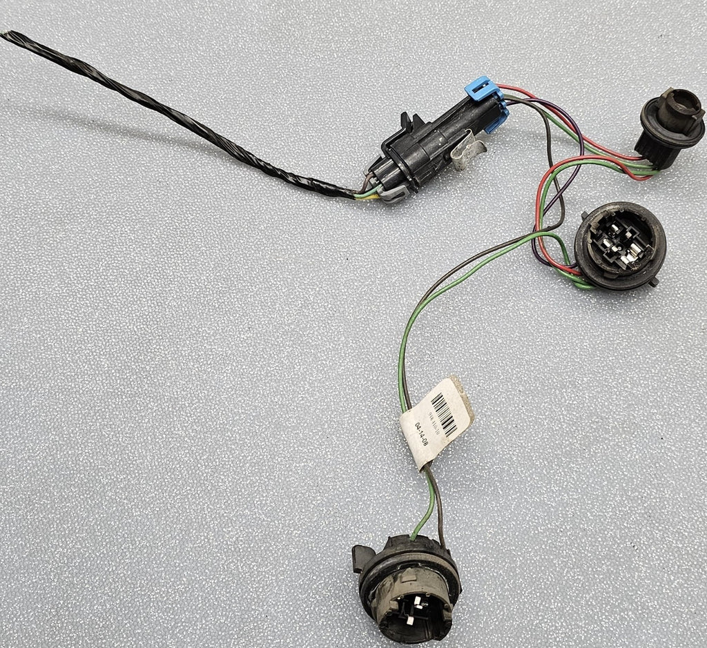 05-10 Pontiac G6 Tail Light Brake Light Wiring Harness Bulb Socket Assembly OEM