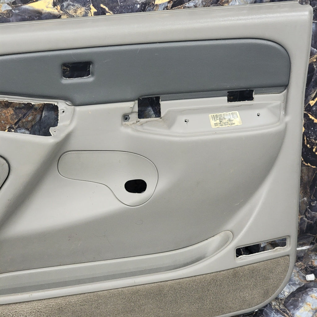 🔥03-06 Silverado SIERRA Door Panel Front RIGHT Passenger/No Arm LIGHT GRAY D5