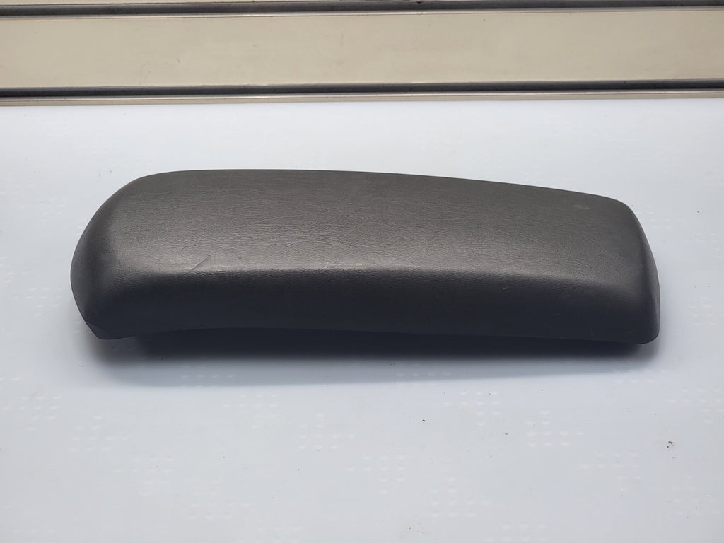 🔥04-07 Chevrolet Malibu Center Console Arm Rest Lid Door Cover OEM Pad Black