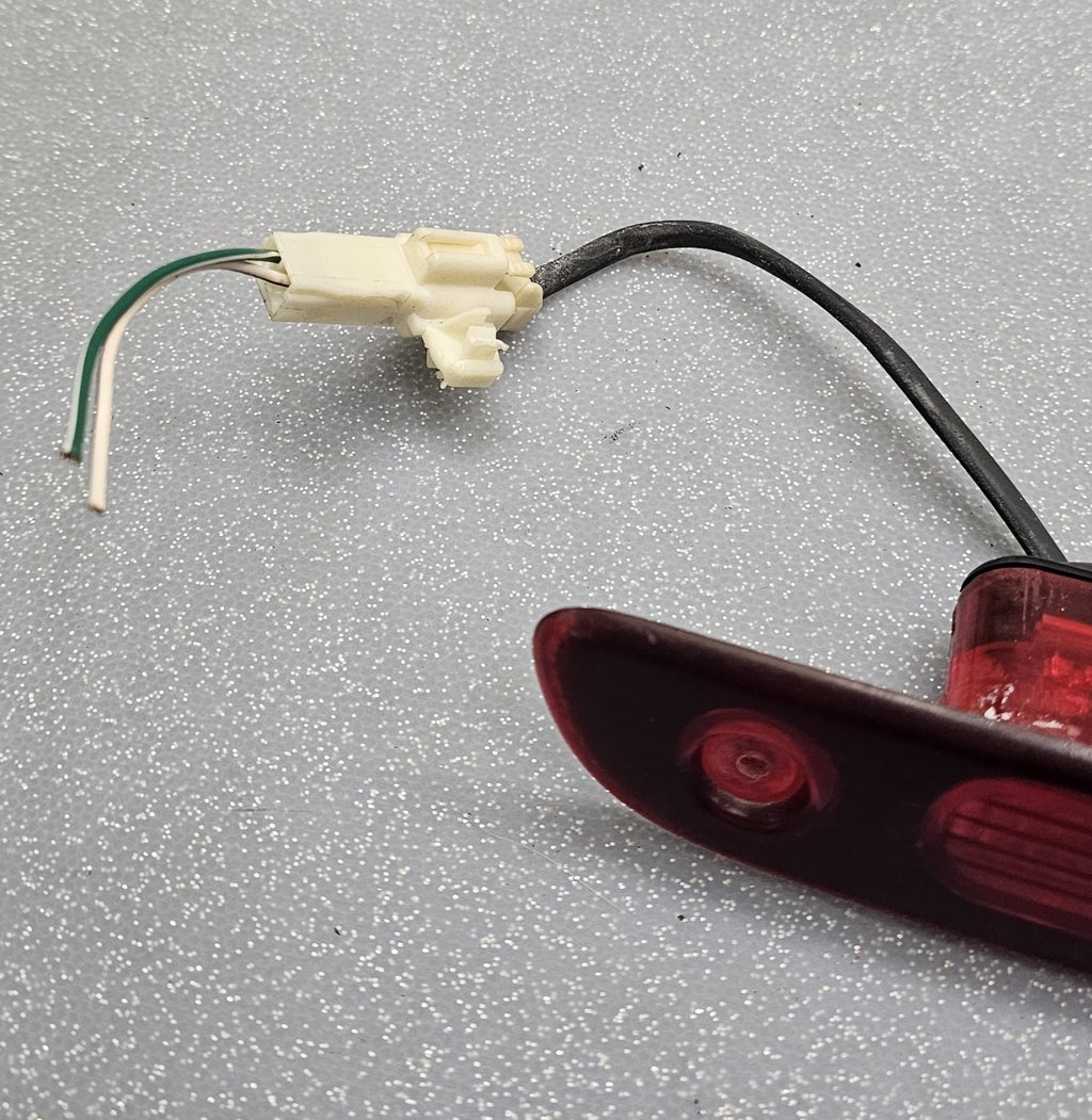 🔥04-10 Toyota Sienna Lift Gate High Mount LED 3rd Third Brake Light Assembly