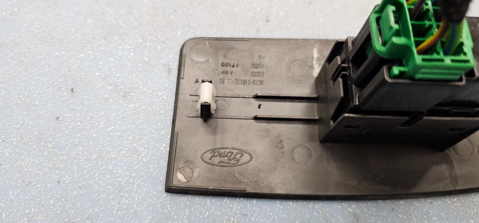 🔥10-12 Ford Taurus Front Right Passenger Window Door Switch Assembly Black