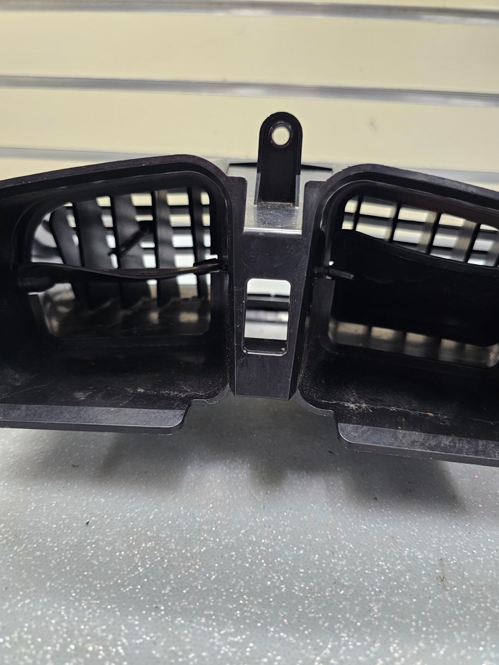 🔥07-09 Cadillac SRX Center Dash A/C Heater Air Vent Assembly Chrome Trim OEM