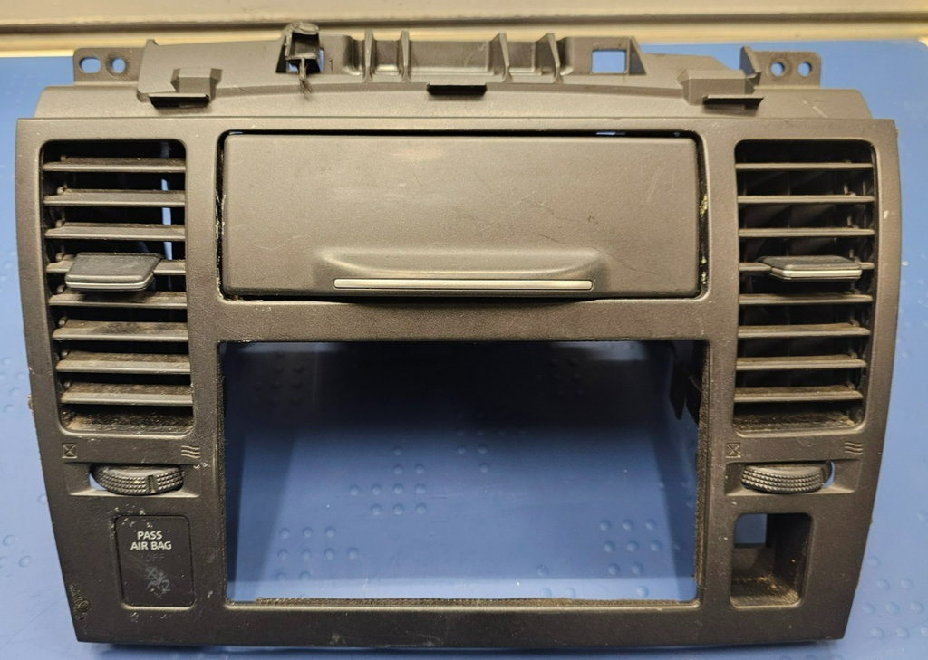 🔥07-12 Nissan VERSA Dash AM FM Radio Stereo Display Bezel Trim Panel TAN B74