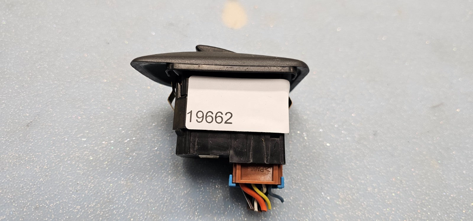 🔥03-06 Silverado Tahoe Suburban Yukon Sierra Left Rear Window Door Switch Black