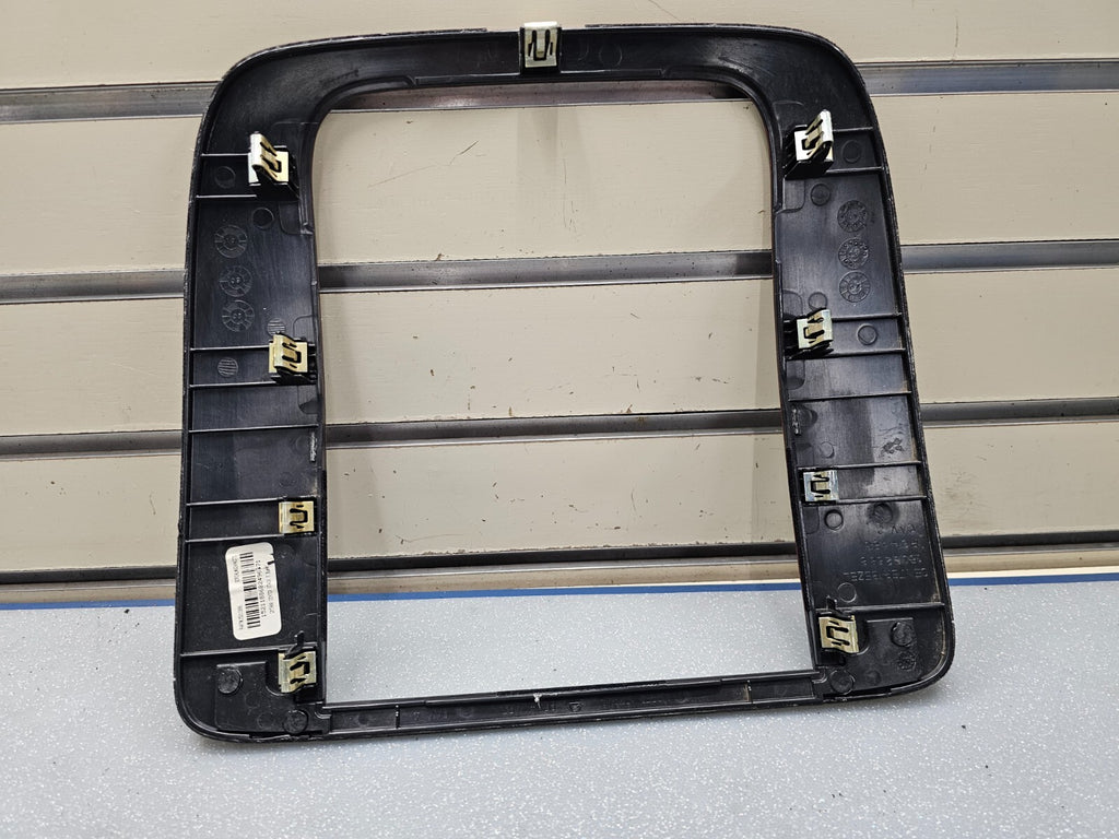 🔥07-13 SUBURBAN TAHOE YUKON CENTER DASH RADIO SUUROUND BEZEL TRIM ASSEMBLY WOOD