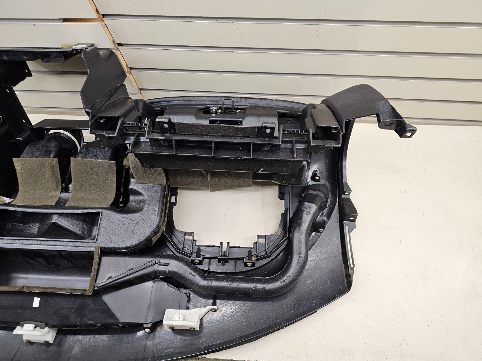 🔥00-05 Mitsubishi Eclipse Front Dash Inner Dashboard Core Frame Mount Assembly