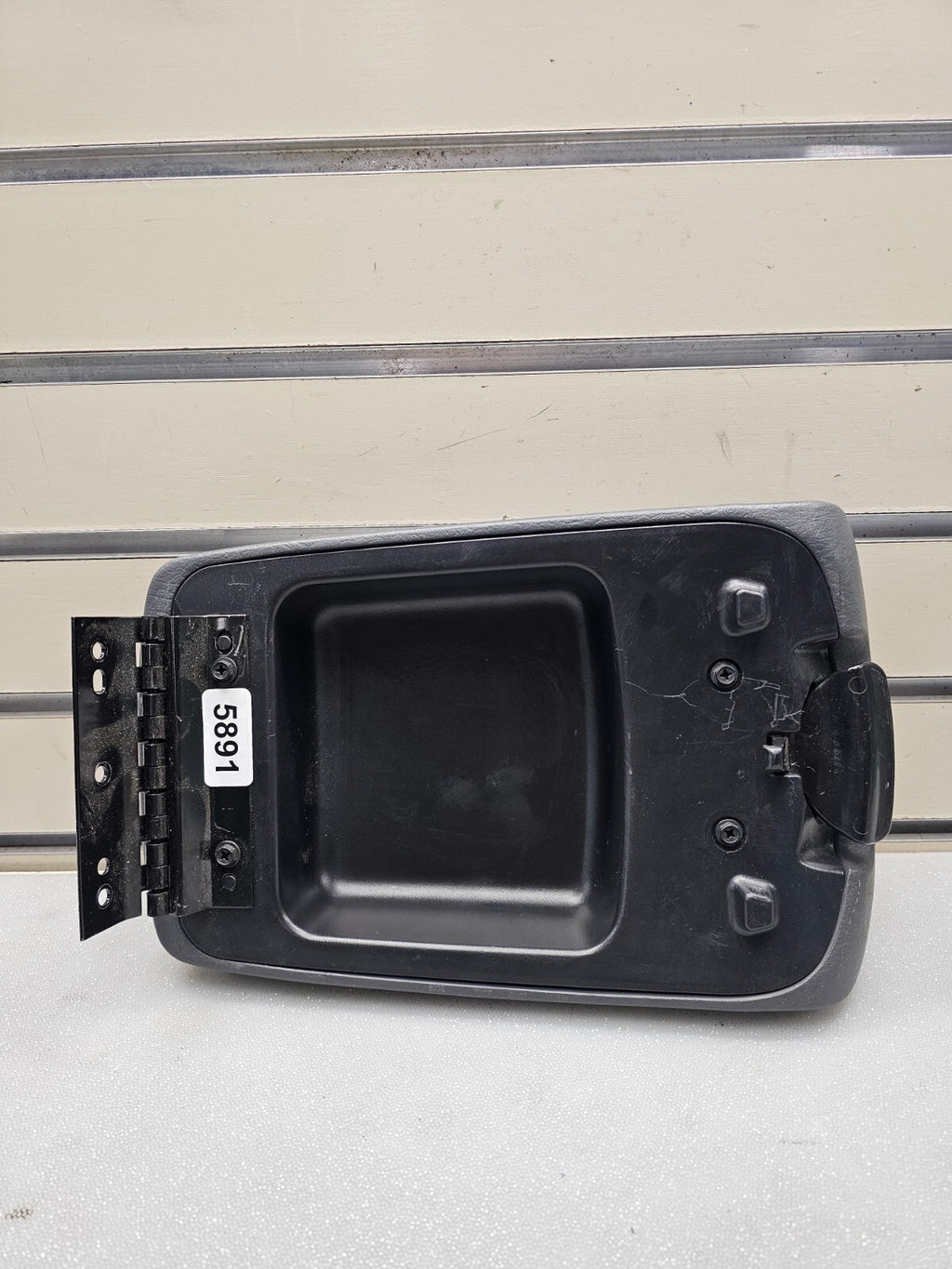 🔥2002-2007 Jeep Liberty Center Console Arm Rest Lid Black OEM