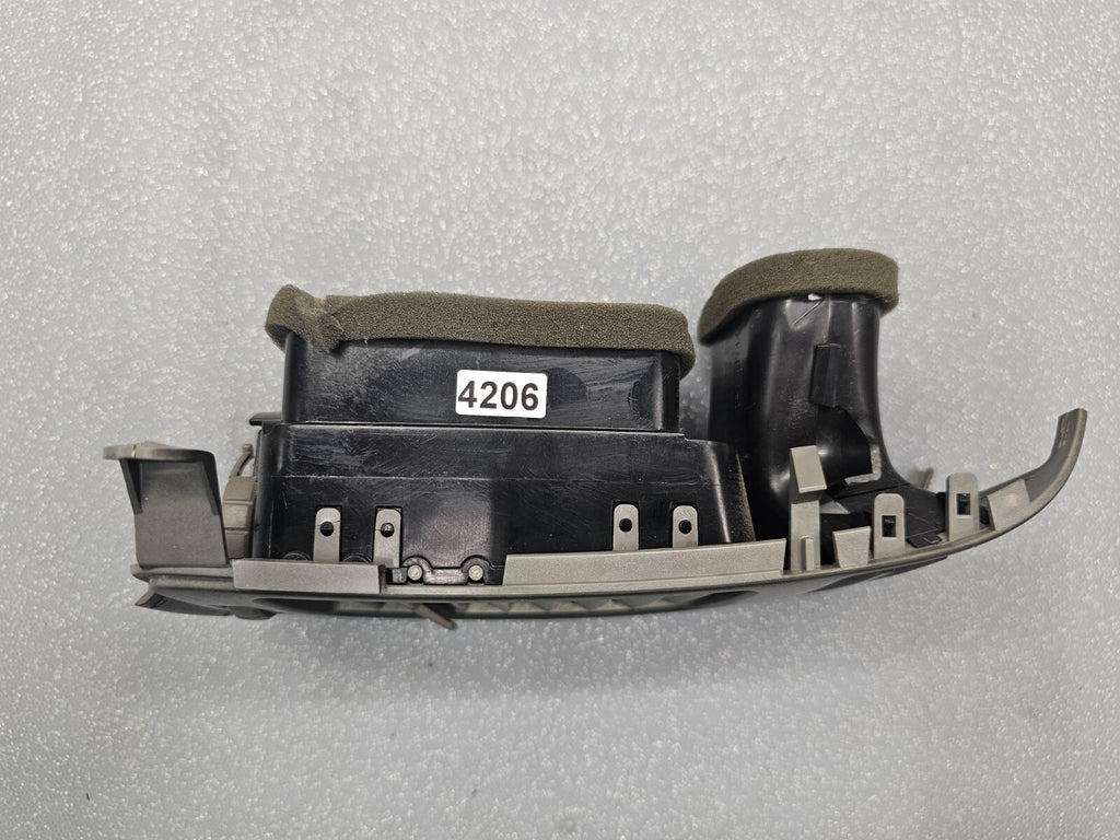05-15 NISSAN TITAN ARMADA QX56 DASH FRONT CENTER LEFT AIR VENT HEATER TRIM GRAY