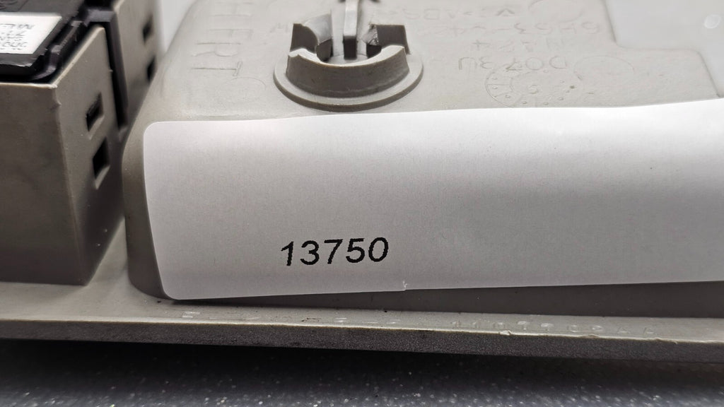 🔥06-09 Fusion Milan MKZ Front Right Passenger Door Handle Bezel Switch Silver
