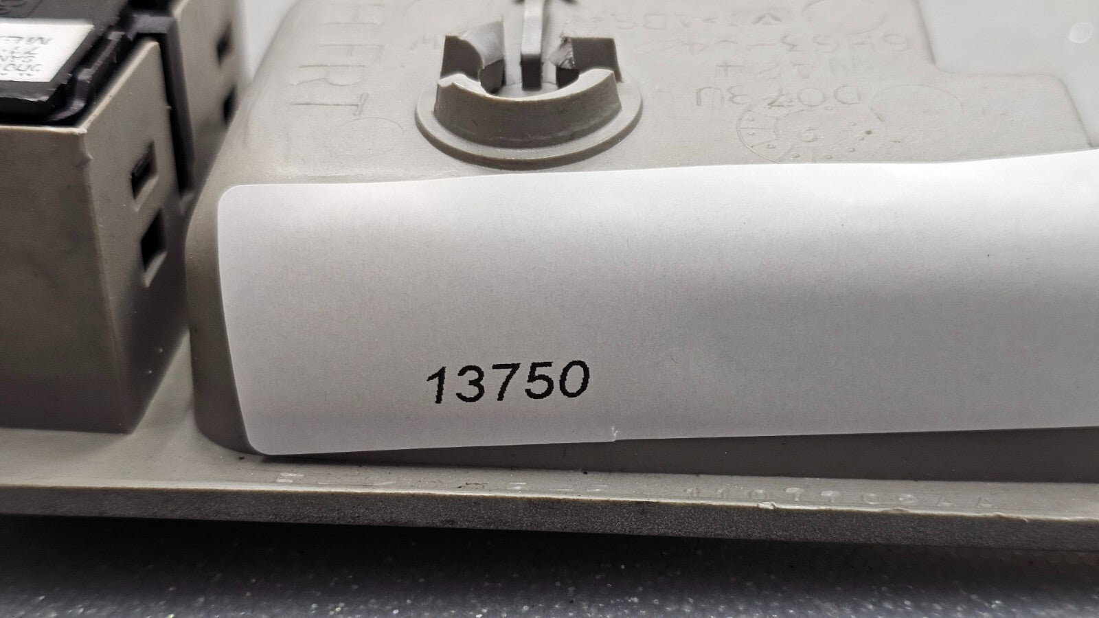 🔥06-09 Fusion Milan MKZ Front Right Passenger Door Handle Bezel Switch Silver