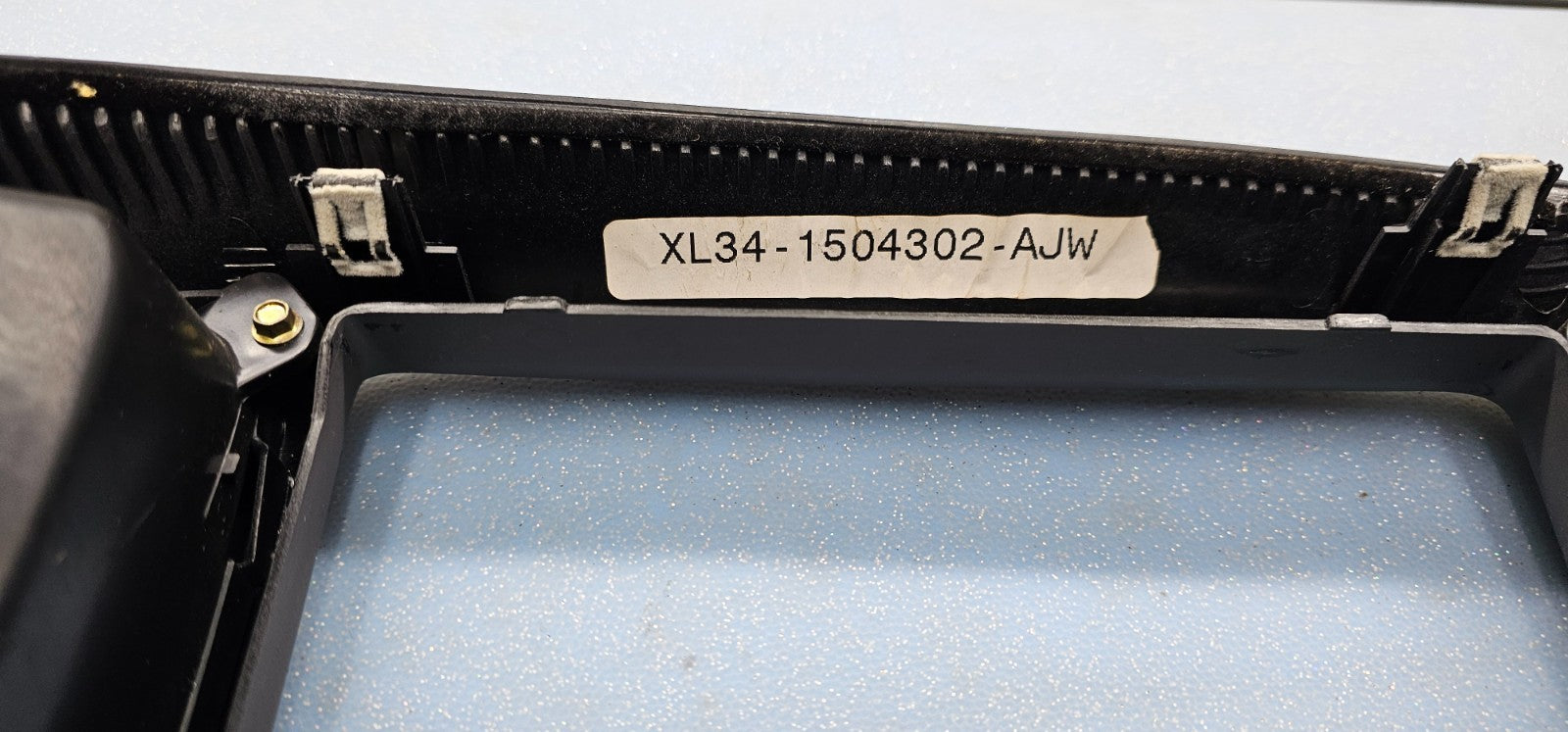 🔥97-03 Ford F150 Center Dash Radio Climate Trim Stereo BEZEL Panel BLACK OEM
