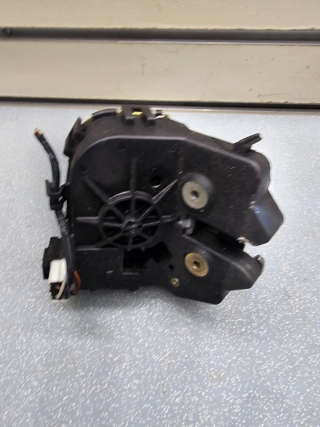 🔥01-07 FORD FOCUS HATCHBACK TRUNK LATCH LIFT GATE TAILGATE LOCK ACTUATOR W KEY
