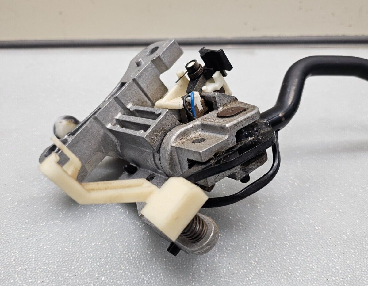 04-15NissanTitan Steering Column Automatic Shifter Assembly Transmission Control