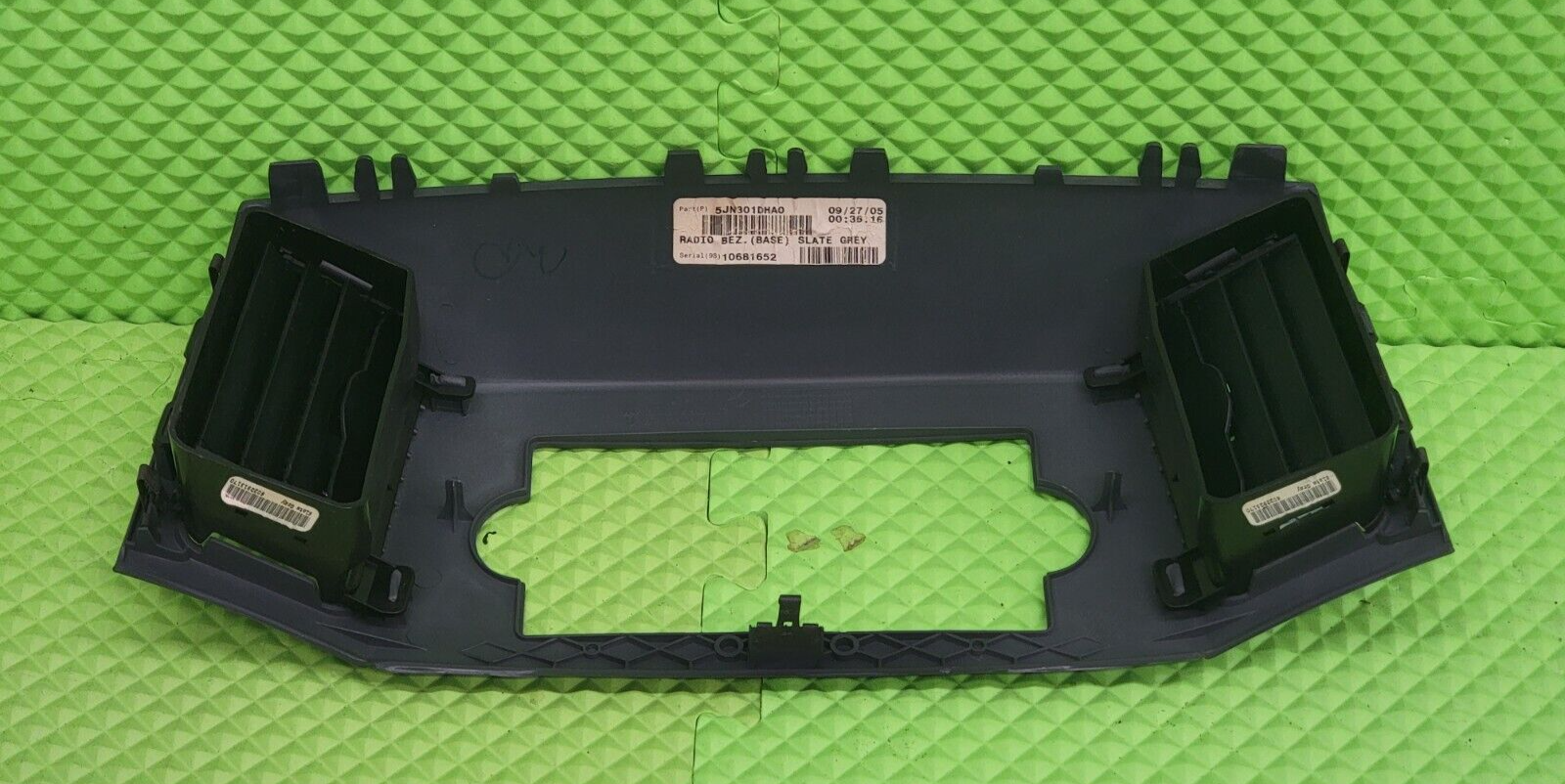 🔥05-07 Jeep Grand Cherokee Radio Dash Bezel Trim Surround Vent SLATE GRAY B30