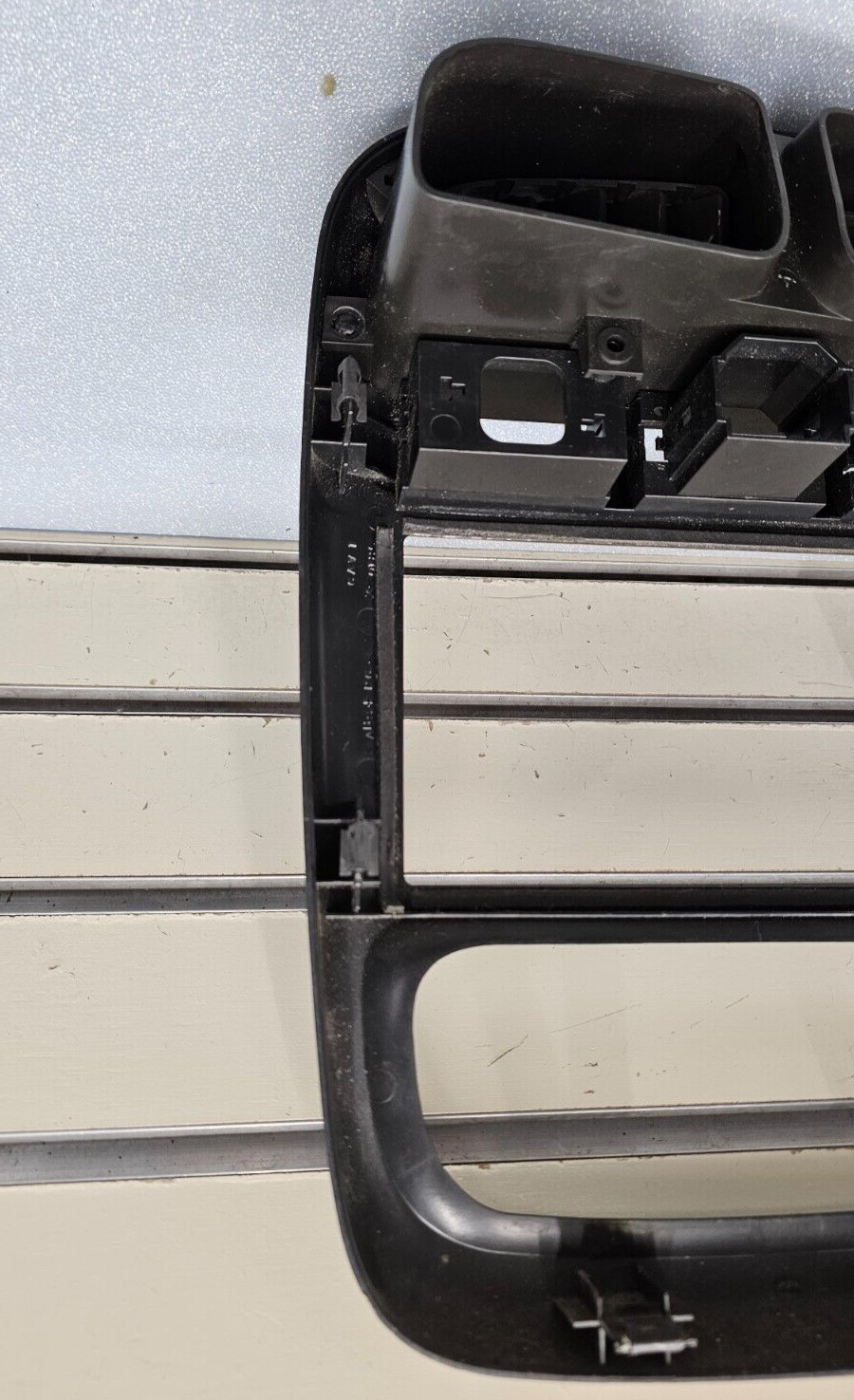 🔥06-07 Saturn Vue AM FM Dash Radio Stereo Display Trim Bezel Panel Wood OEM