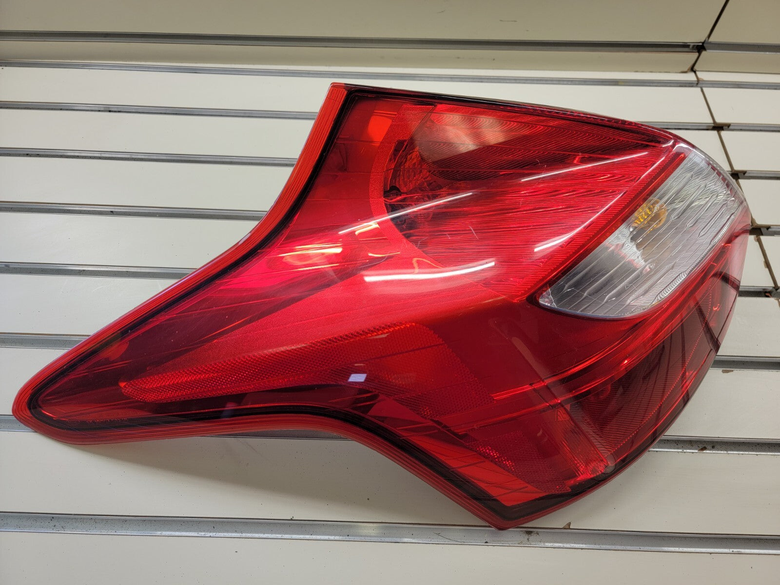 🔥2012-2014 Ford Focus Hatchback Tail Light taillight LEFT DRIVER side