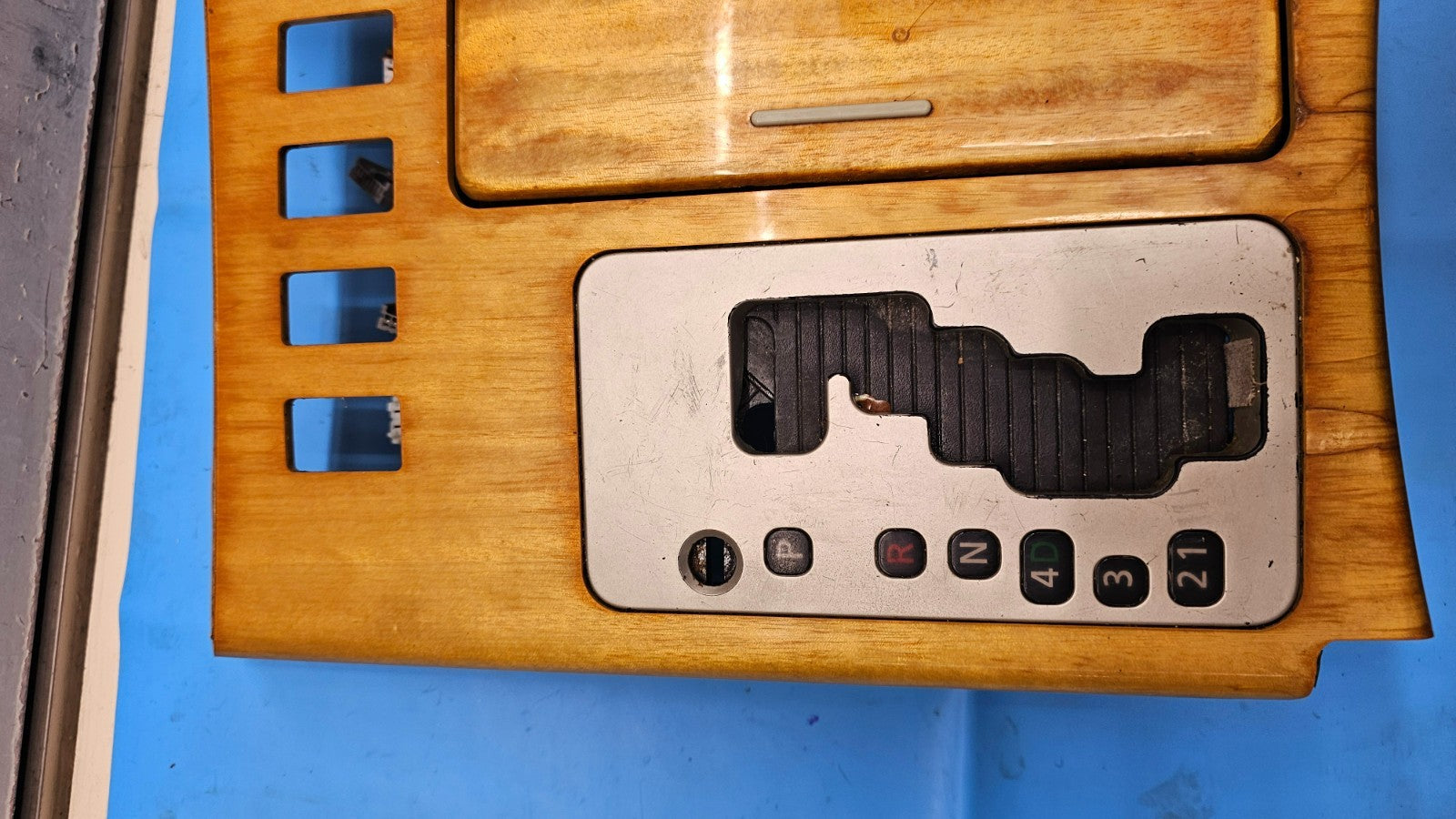 🔥04-07 Infiniti QX56 Floor Center Console Gear Shifter Trim Bezel Selector Wood