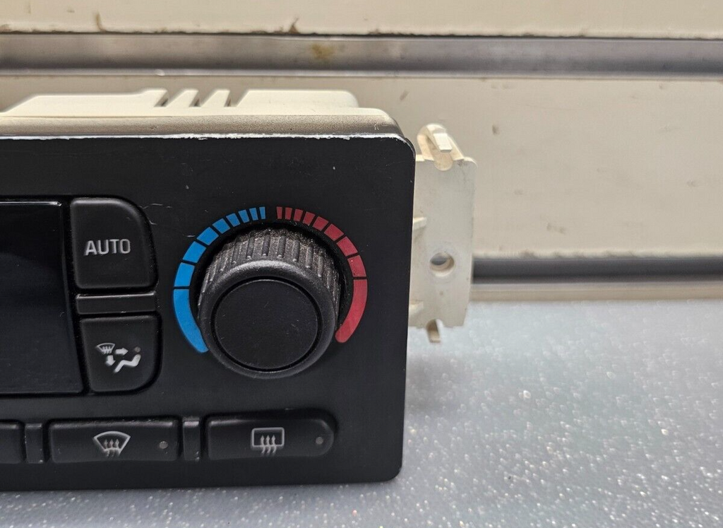 🔥03-06 Silverado Sierra Dash Climate Heater Temperature Control Air Conditioner