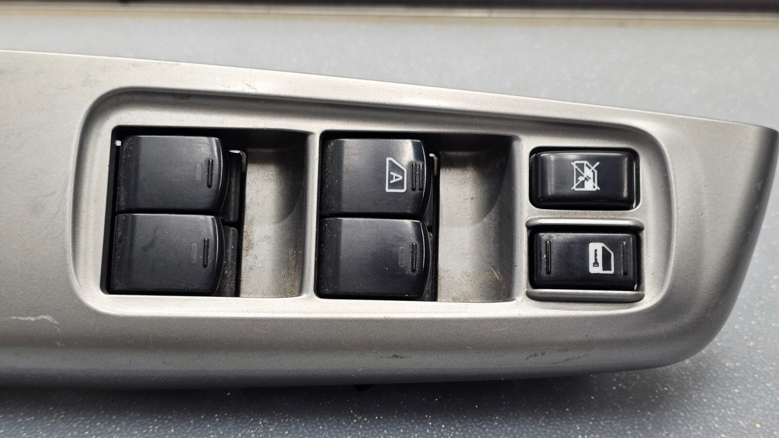 🔥08-14 Impreza Forester Front Left Driver Mater Window Control Switch Silver