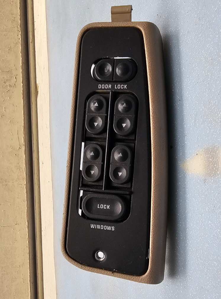 87-94 Mustang Topaz Front Left Driver Door Power Master Window Switch Tan/Black