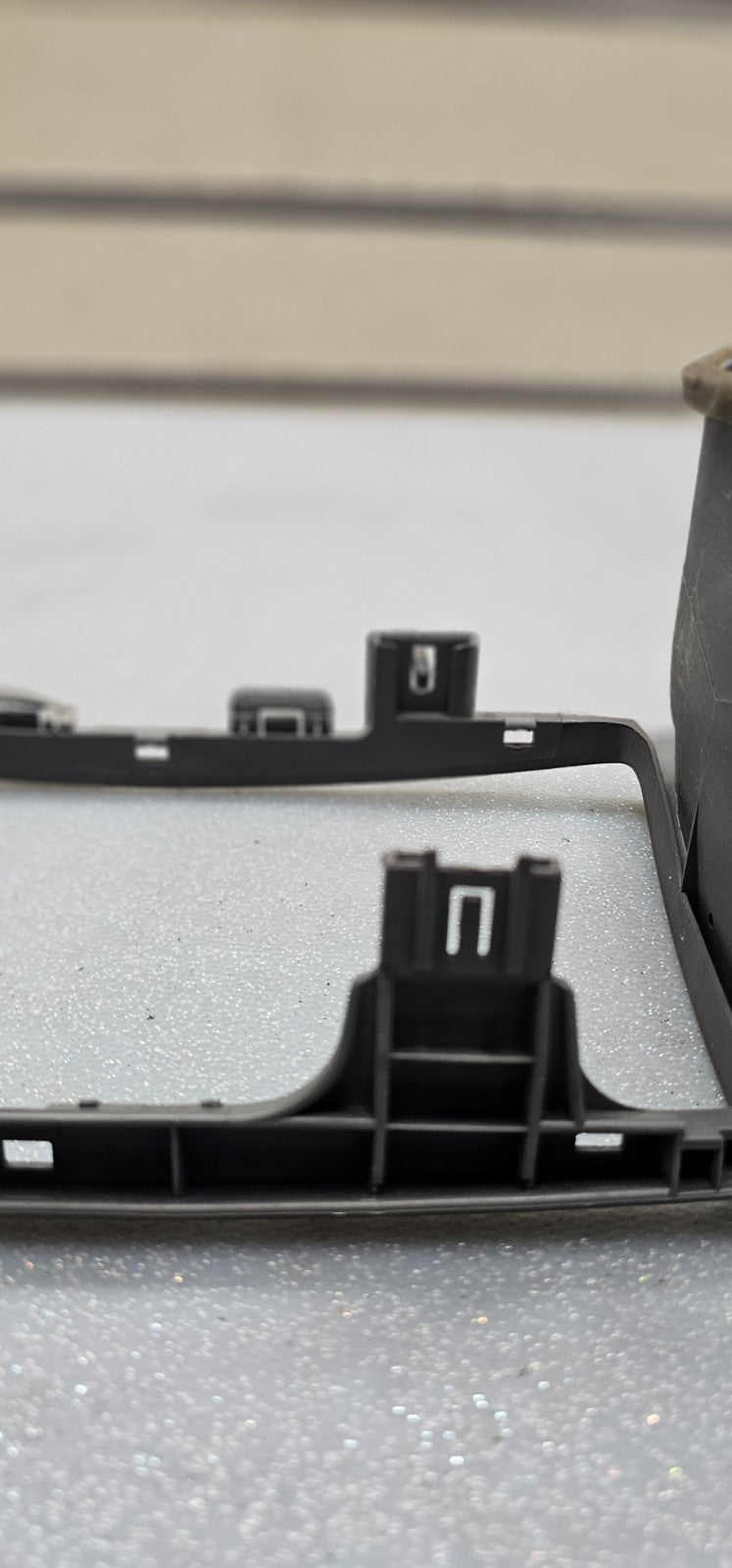 🔥03-08 TOYOTA COROLLA CENTER DASH RADIO BEZEL AIR AC VENT GRILL OEM Black B28