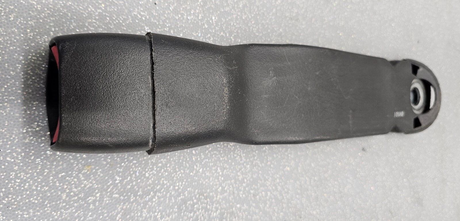 🔥99-02 Chevy Silverado Tahoe Suburban Sierra Front Center Seat Belt Buckle OEM