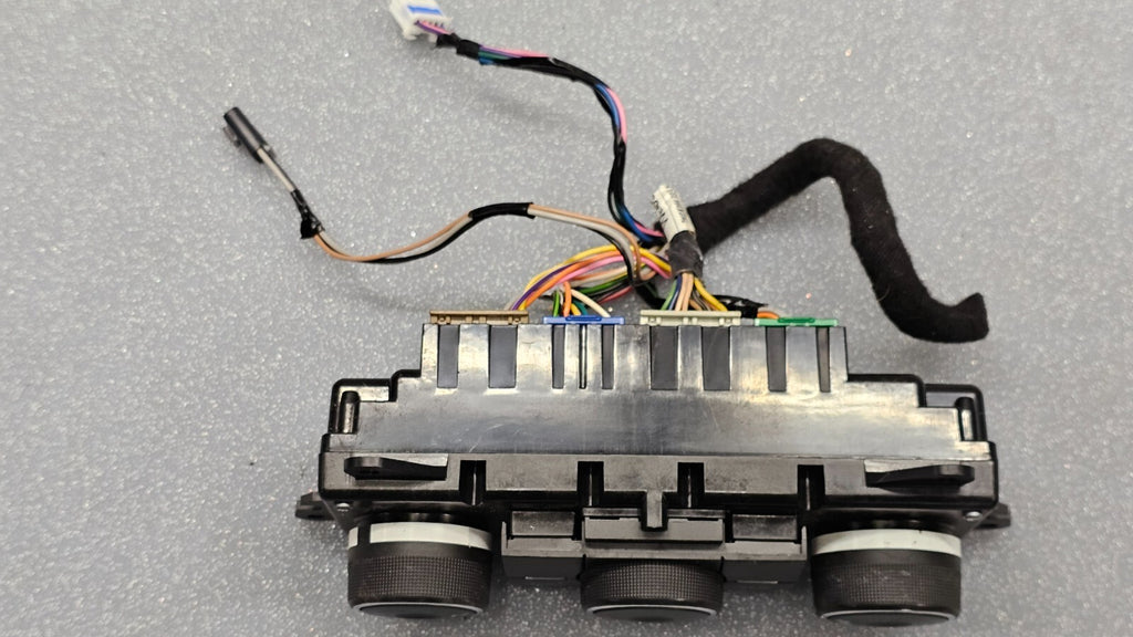 🔥09-12 CHEVY TRAVERSE DASH CENTER AC HEATER CLIMATE TEMPERATURE CONTROL UNIT