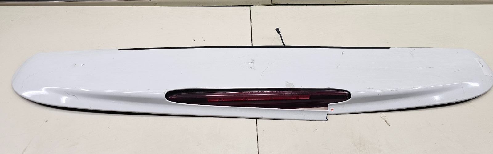 🔥2002-2009 Chevrolet Trailblazer Rear Hatch Spoiler Brake Light WHITE OEM SP2