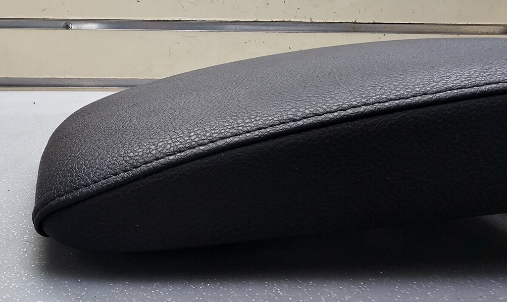 🔥11-12 Volkswagen Jetta Wagon Center Console Leather Armrest Lid Storage Black