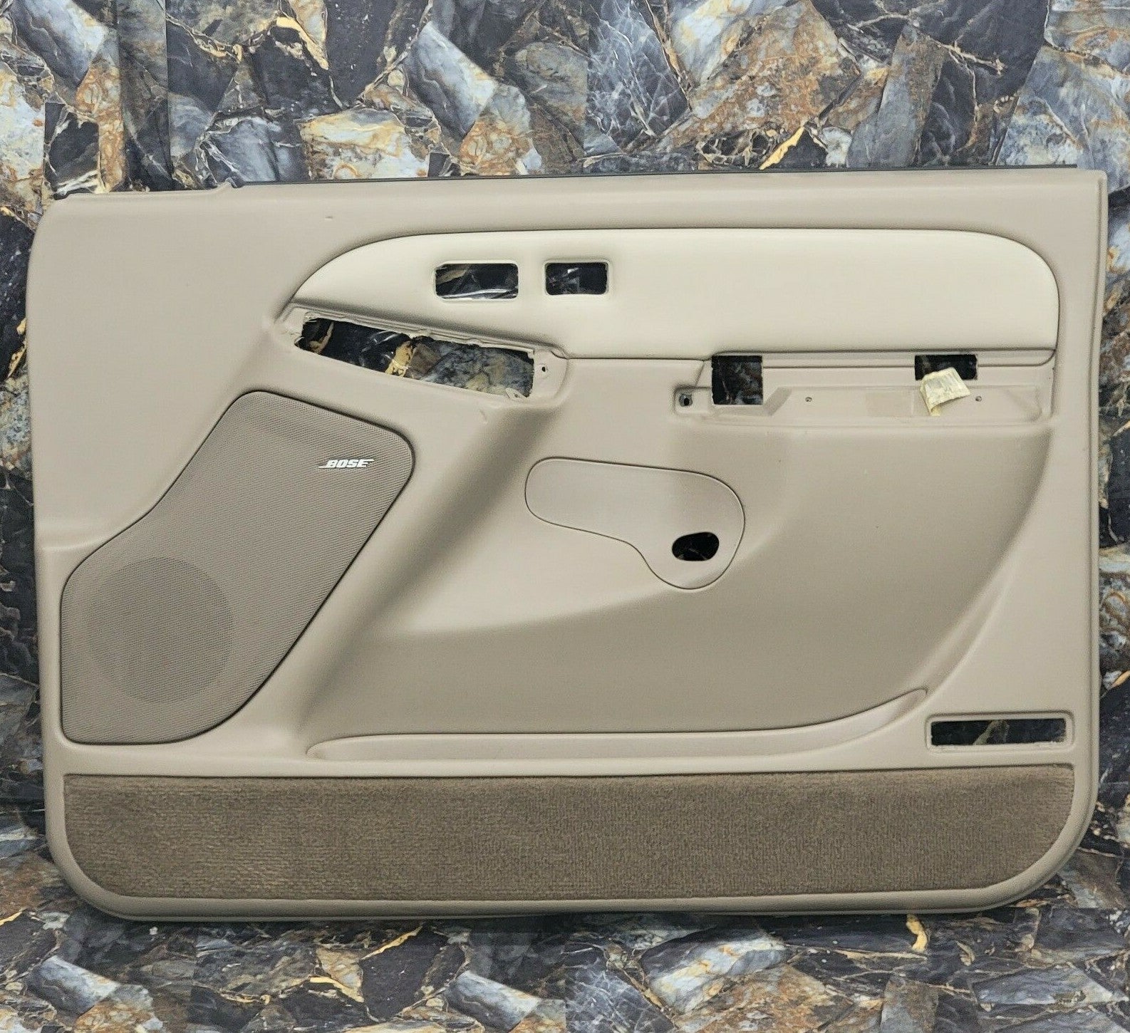🔥2003-2006 Silverado SIERRA Door Panel Front RIGHT Passenger No Arm TAN LT12 D5