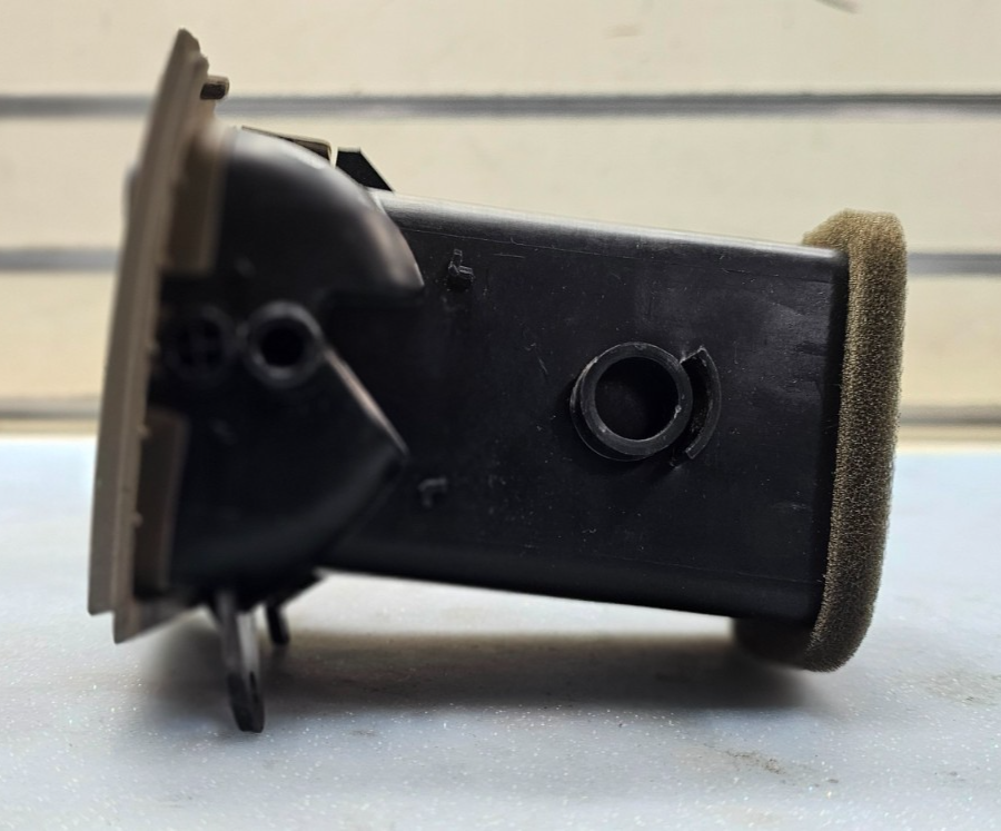 🔥05-07 FOCUS DASH Left Driver Air Vent AC A/C Ventilation Heater Panel TAN