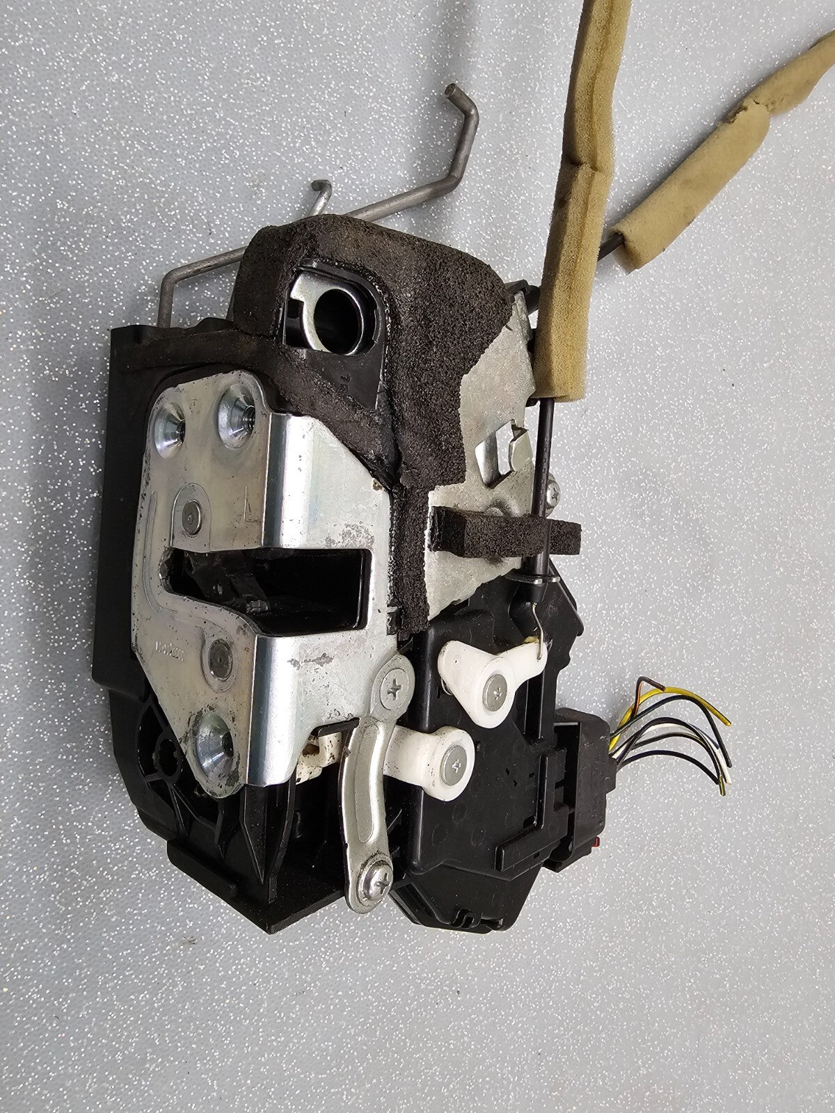 🔥2008 - 2009 Mazda 3 door Power Lock Latch Actuator  Front Left Driver / OEM