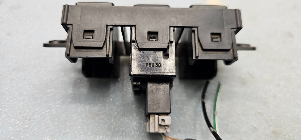 🔥04-11 NISSAN TITAN ARMADA DASH TOW MODE POWER SWITCH BUTTON ASSEMBLY BLACK OEM