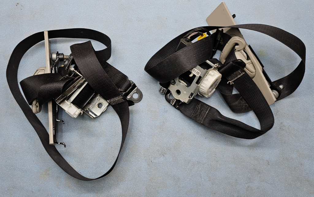 🔥11-16 Grand Caravan Town Country RIGHT/LEFT Seat Belt Retractor Assembly OEM