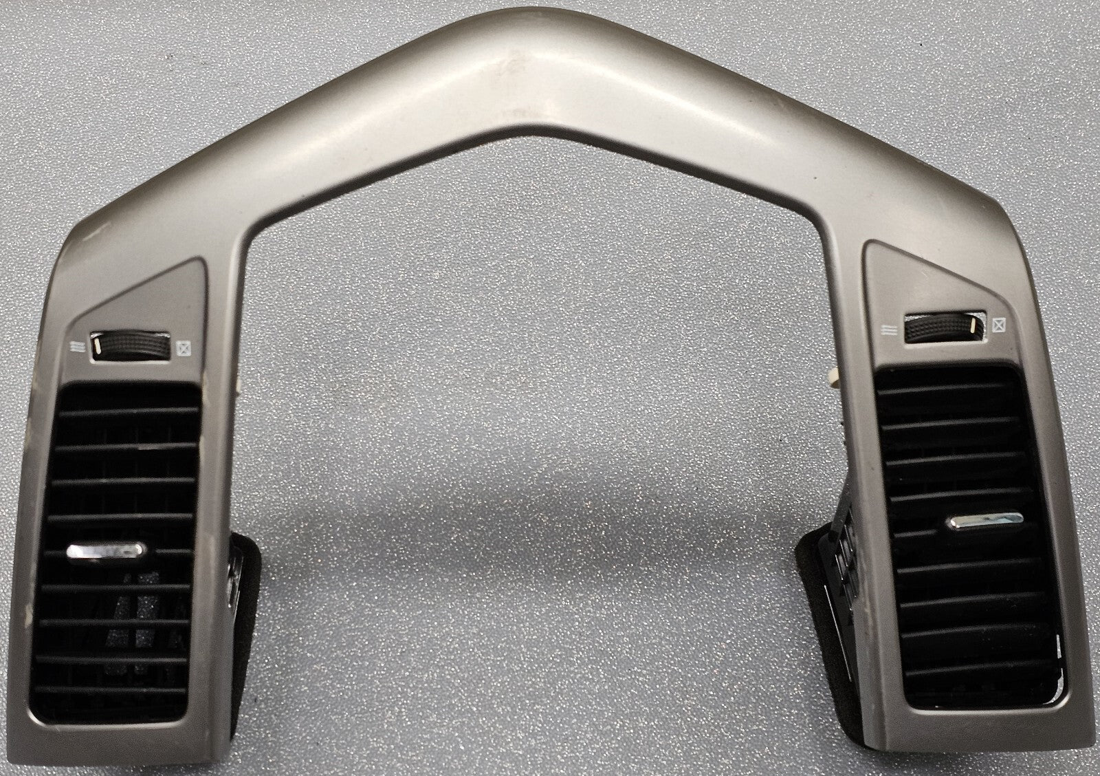 🔥11-14 Chevrolet Cruze Radio Bezel Center Vents Silver OEM