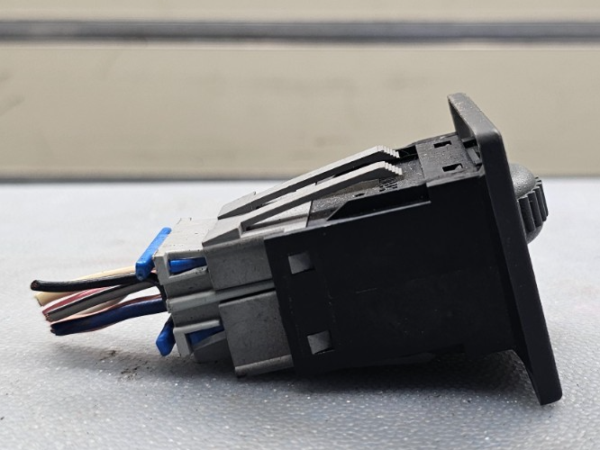 🔥96-05 Astro Safari Control Switch Intermittent SWITCHE REAR HEAT A/C SW13