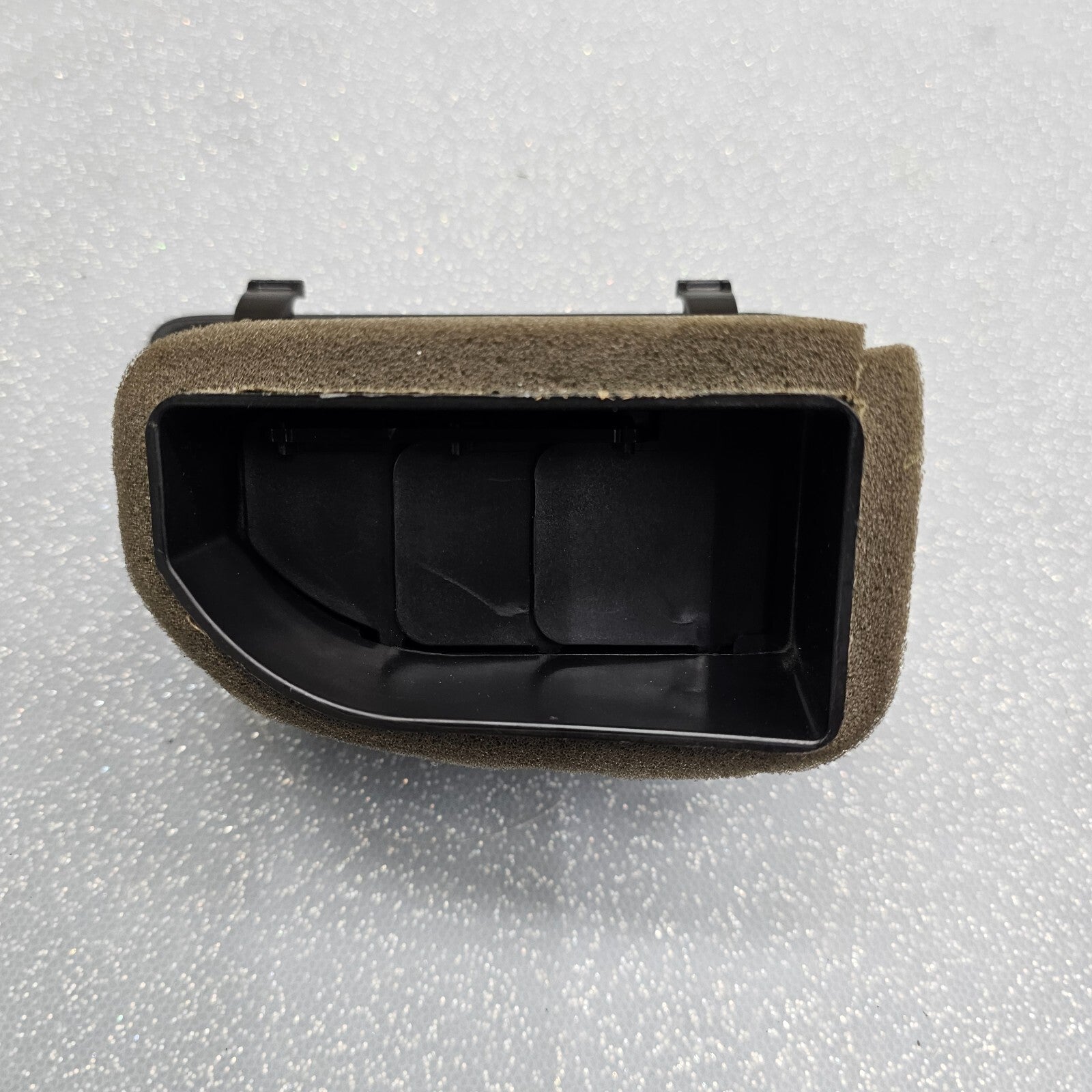 08-12 Chevy MALIBU Dash A/CHeater AIR VENT Front RIGHT Passenger Side BLACK VT46