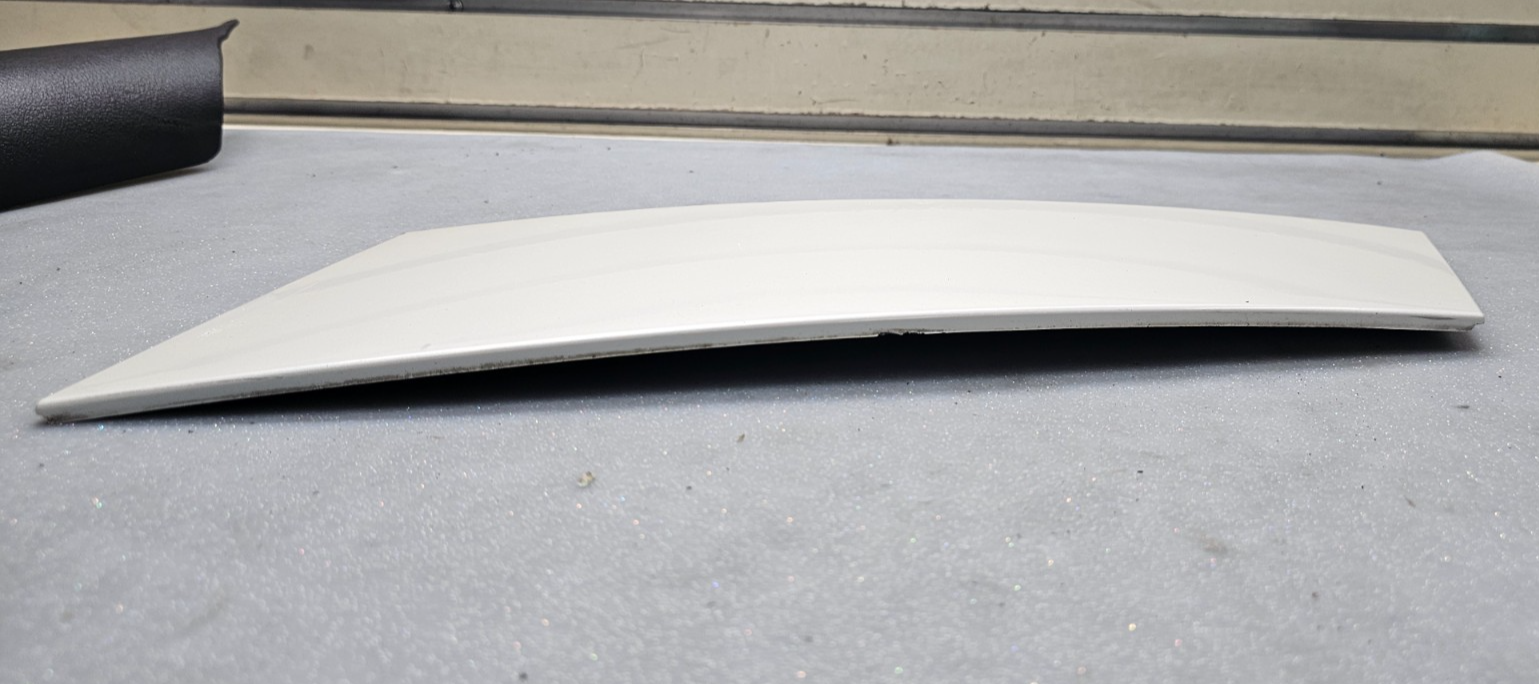 🔥08-12 BUICK ENCLAVE REAR LEFT DRIVER WINDOW APPLIQUE MOLDING PILLAR SILVER