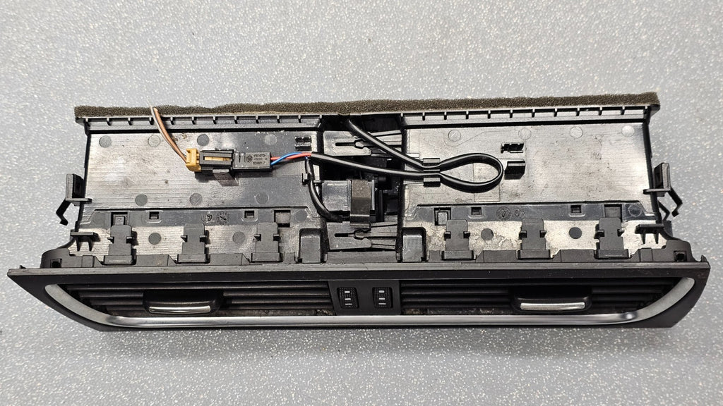 09-12 Audi A4 S4 A5 Center Dash AC Air Vent Heater Conditioner Instrument Black