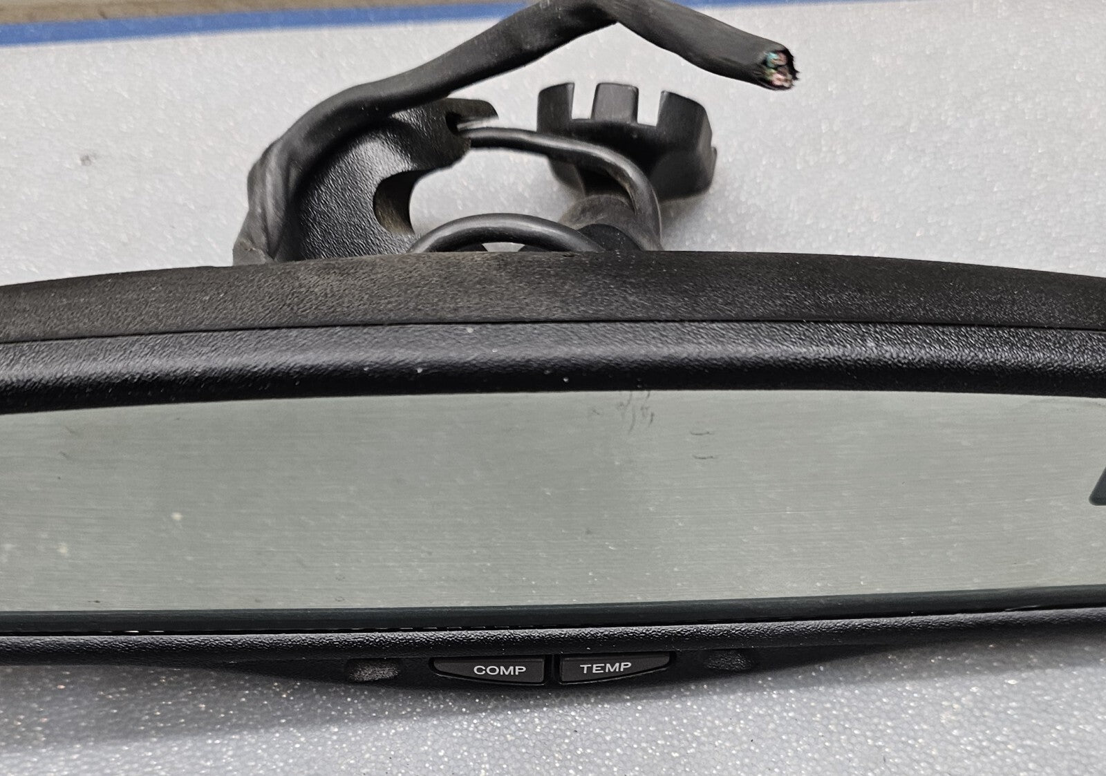 03-07 Saturn Ion 08-12 Colorado Canyon Windshield Auto Dimming Rear View Mirror