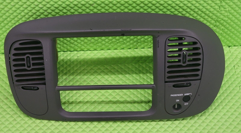 🔥97-03 Ford F150 Center Dash Radio Climate BEZEL Trim Panel🔴AIRBG Line Gray B1
