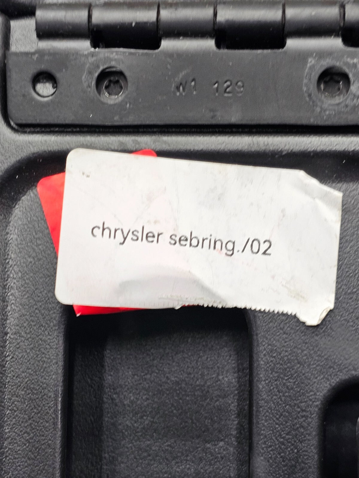 🔥01-06 CHRYSLER SEBRING Center Console Lid Armrest Storage Top Assembly Black