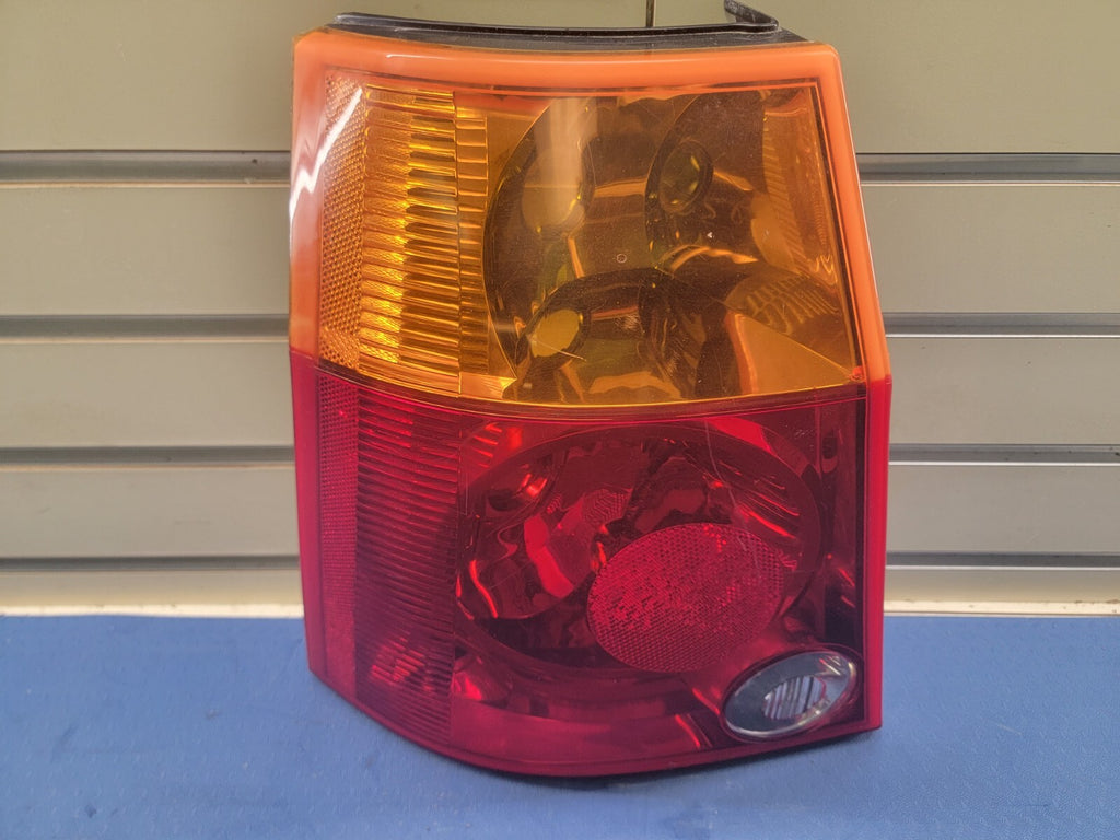 🔥2004-2008 CHRYSLER PACIFICA REAR LEFT DRIVER SIDE TAILLIGHT TAIL LAMP