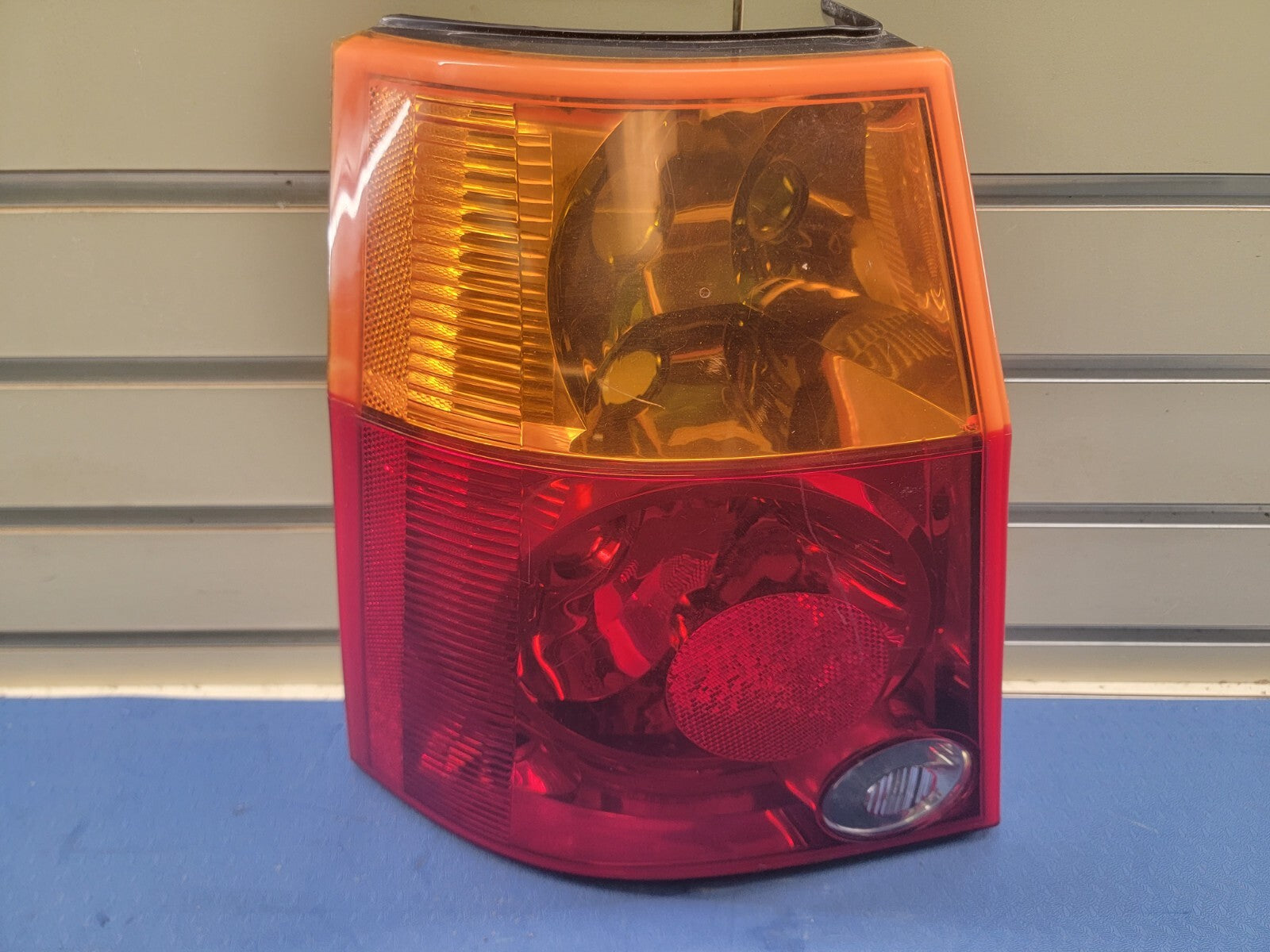 🔥2004-2008 CHRYSLER PACIFICA REAR LEFT DRIVER SIDE TAILLIGHT TAIL LAMP