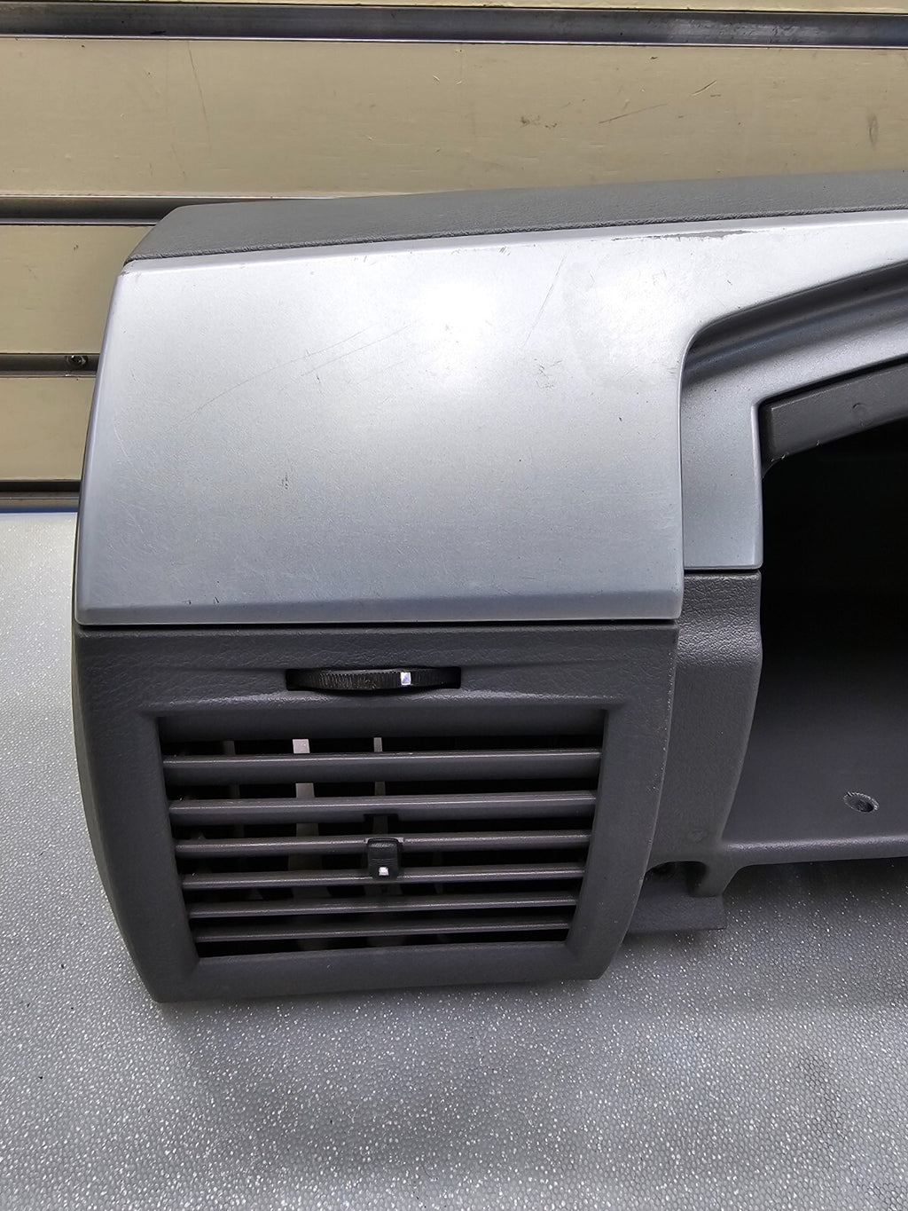 🔥08-10 Chrysler Town Country Upper Glove Box Dash Storage Compartmen Gray OEM