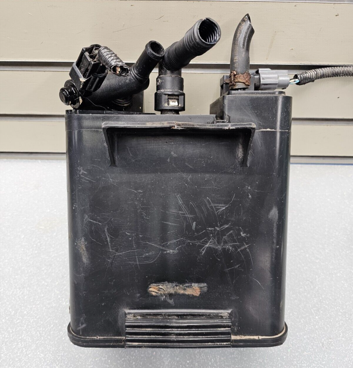 05-12 Nissan Pathfinder Frontier Charcoal Vapor Evap Canister Emission Assembly