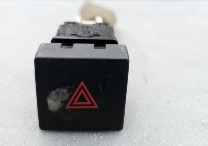 🔥13-19 Sentra Emergency Hazard Warning Control Switch Push Button Assembly