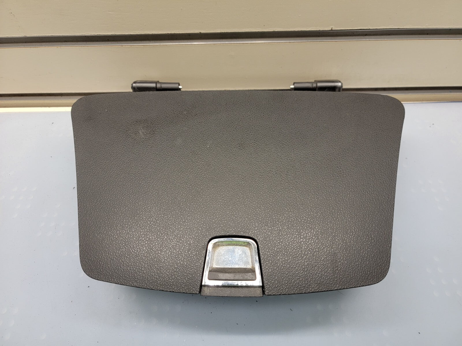 🔥2008-2012 Chevrolet Malibu  DASH CENTER CUBBY BIN COMPARTMENT Storage Bin GRAY