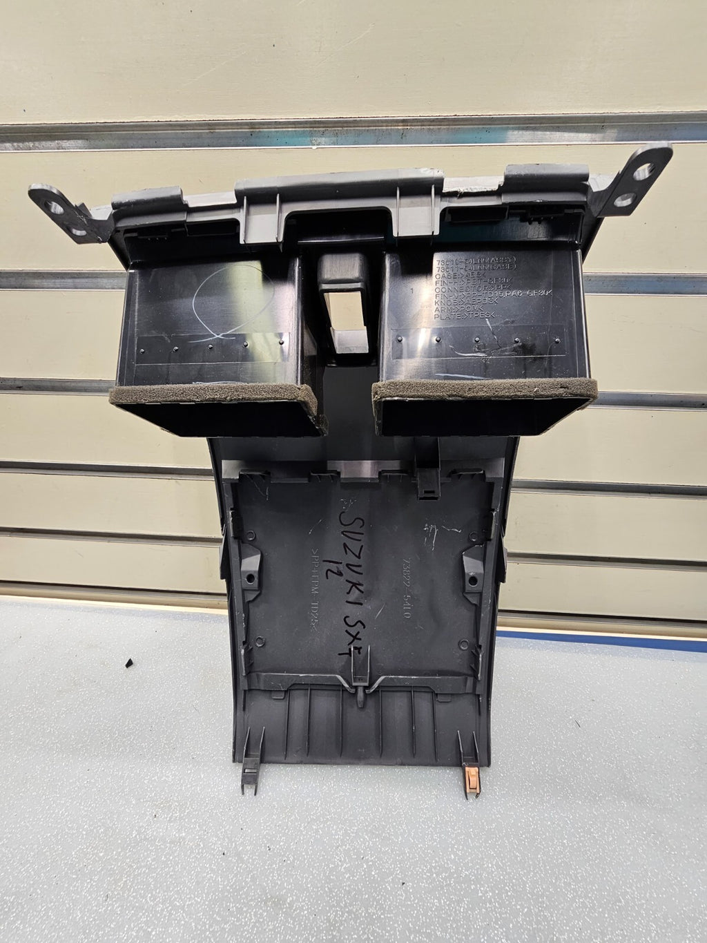 🔥2007-2014 SUZUKI SX4 DASH CENTER AC HEATER AIR VENT TRIM ASSEMBLY