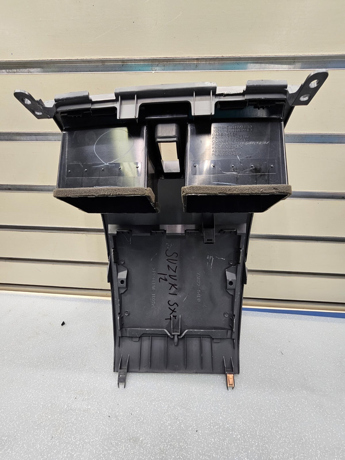 🔥2007-2014 SUZUKI SX4 DASH CENTER AC HEATER AIR VENT TRIM ASSEMBLY